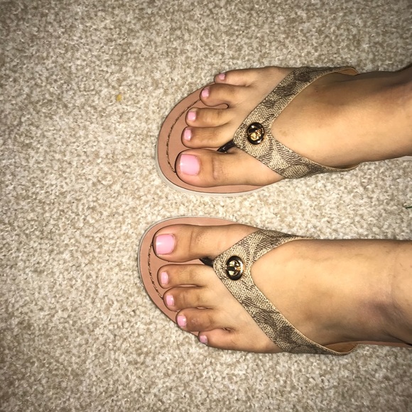 Coach flip flops - Picture 2 of 2